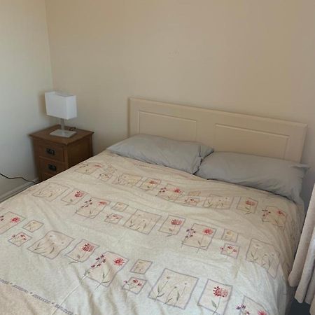 One Bedroom Apartment Дублин Экстерьер фото
